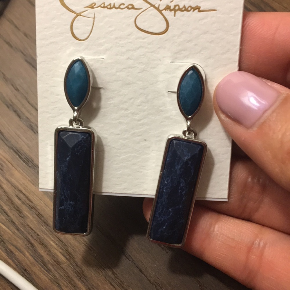 Jessica Simpson Earrings - Picture 2 of 3